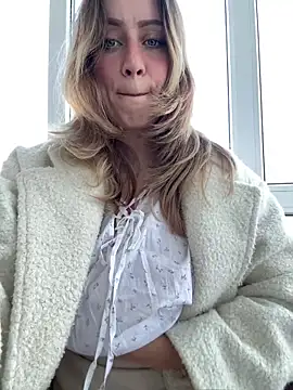 Snapshot of Puzdosia chatting on November 27, 7:31 am Puzdosia online show from November 27, 7:31 am