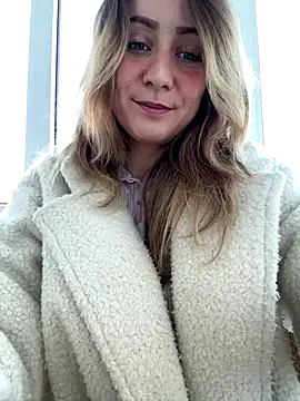 Snapshot of Puzdosia chatting on November 28, 6:02 am Puzdosia online show from November 28, 6:02 am