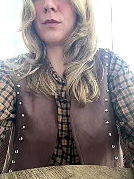 Snapshot of Puzdosia chatting on November 11, 7:36 am Puzdosia online show from November 11, 7:36 am