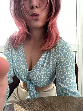 Snapshot of Puzdosia chatting on July 1, 3:12 pm Puzdosia online show from July 1, 3:12 pm