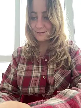 Snapshot of Puzdosia chatting on November 13, 7:34 am Puzdosia online show from November 13, 7:34 am