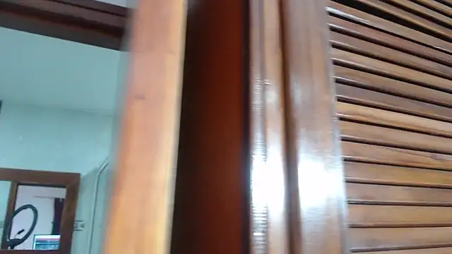 Snapshot of mijal_queen chatting on February 6, 8:29 am mijal queen online show from February 6, 8:29 am