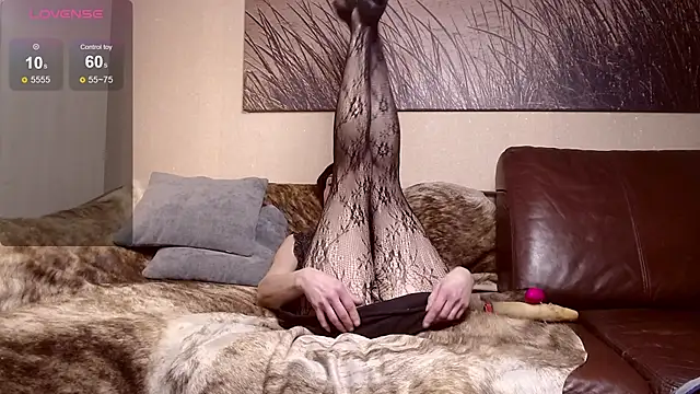 ElizabethLong online show from February 2, 7:02 pm