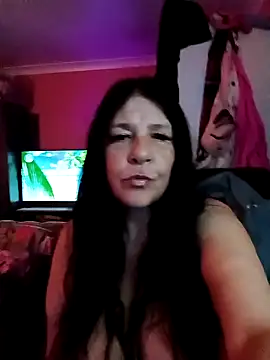 Leanne43 online show from April 22, 9:21 pm