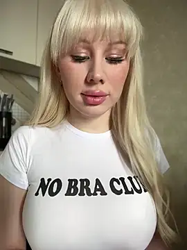 LaraHollywood online show from April 18, 7:54 am