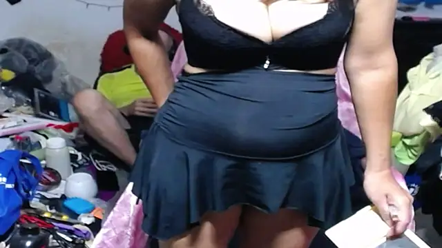 1CuteAndSexy69 online show from January 11, 3:35 am