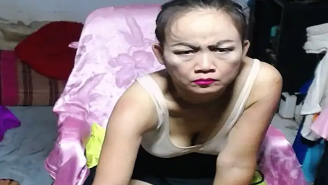 Snapshot of 1CuteAndSexy69 chatting on October 4, 5:36 pm 1CuteAndSexy69 online show from October 4, 5:36 pm