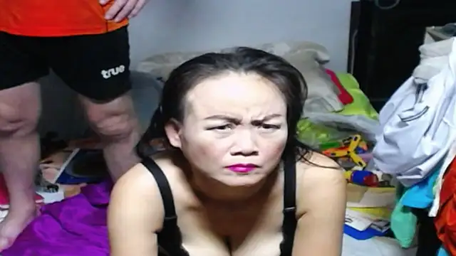 1CuteAndSexy69 online show from October 31, 5:20 pm