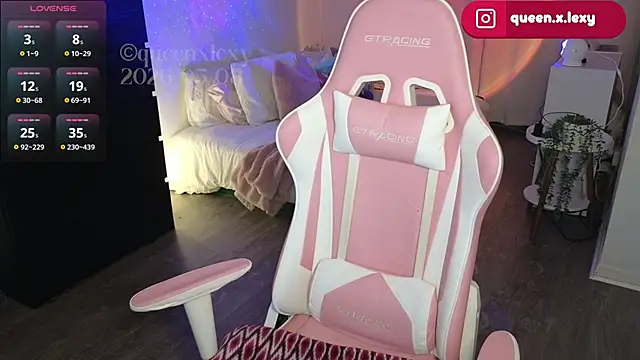 queenxlexy online show from May 8, 6:34 pm