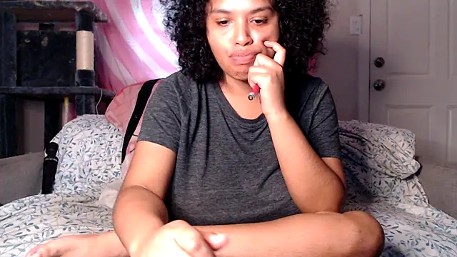 TasteeKitty online show from November 16, 10:35 pm