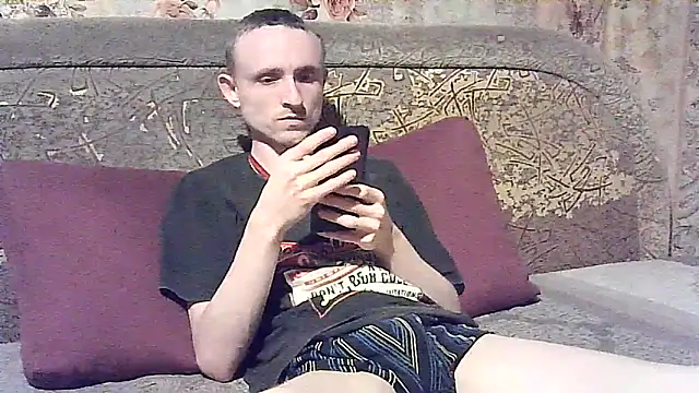 Babi Kisi online show from December 2, 1:41 pm