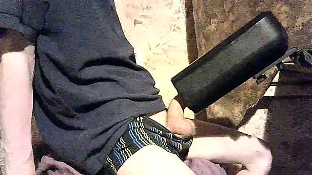 Babi Kisi online show from December 17, 3:06 pm