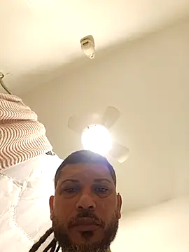 tropikboy online show from November 12, 10:30 am