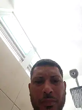Snapshot of tropikboy chatting on September 28, 2:35 pm tropikboy online show from September 28, 2:35 pm