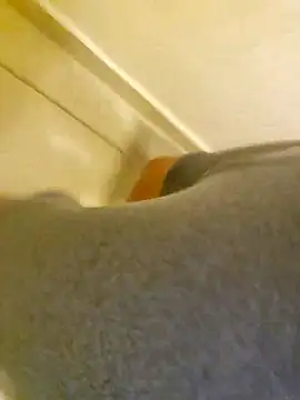 tropikboy online show from December 5, 9:52 am