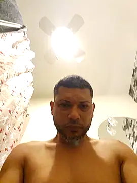 tropikboy online show from December 1, 9:43 am