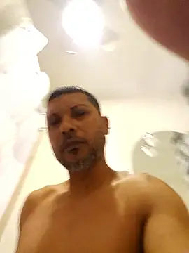 tropikboy online show from January 15, 9:45 am