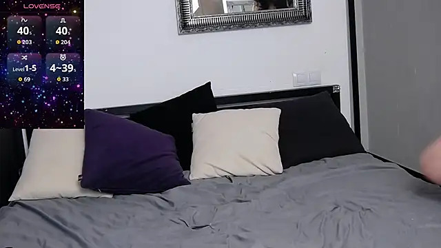 Ashley Ross  online show from November 13, 6:17 am