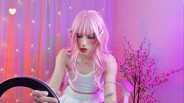 rosseblondee online show from December 2, 9:16 pm