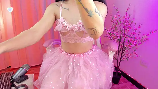 rosseblondee online show from November 8, 8:56 pm