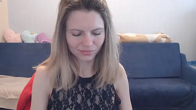 night is dark online show from April 4, 1:39 pm