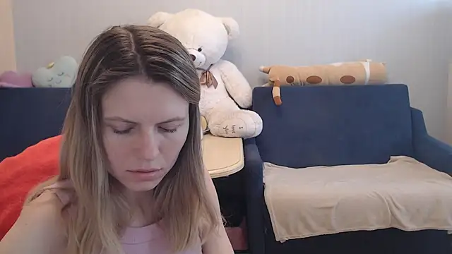 night is dark online show from April 13, 1:04 pm