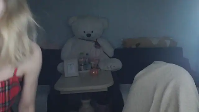 Snapshot of night_is_dark chatting on October 31, 6:37 pm night is dark online show from October 31, 6:37 pm