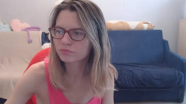 night is dark online show from April 9, 1:39 pm