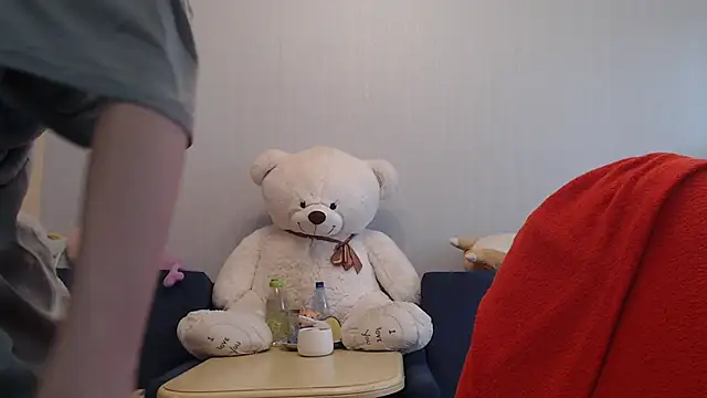 night is dark online show from April 14, 12:54 pm