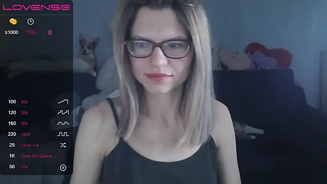 Snapshot of night_is_dark chatting on February 15, 11:58 pm night is dark online show from February 15, 11:58 pm