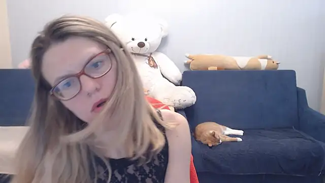 night is dark online show from March 15, 3:30 pm