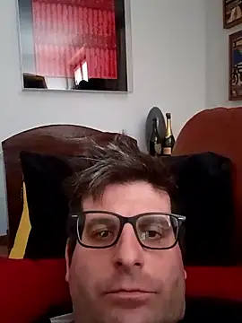 dario84rozz online show from March 19, 3:45 pm