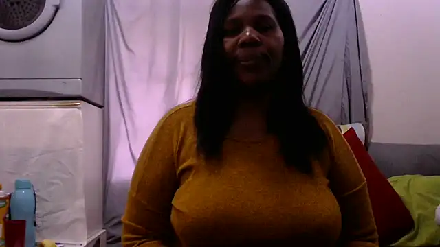 Snapshot of Delicioussexy chatting on May 5, 9:34 am Delicioussexy online show from May 5, 9:34 am