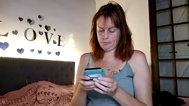 Snapshot of MissLilooo chatting on June 17, 8:30 pm MissLilooo online show from June 17, 8:30 pm