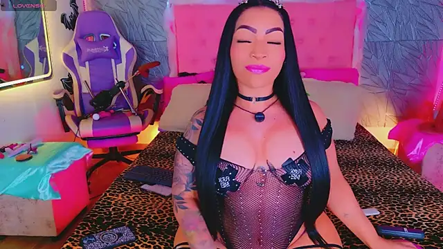 macasweet online show from November 5, 10:24 pm