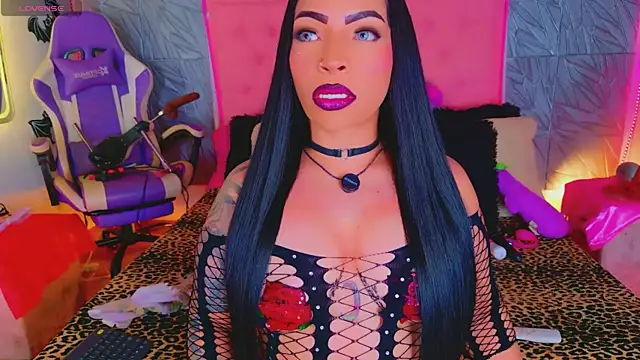 macasweet online show from November 9, 8:13 pm