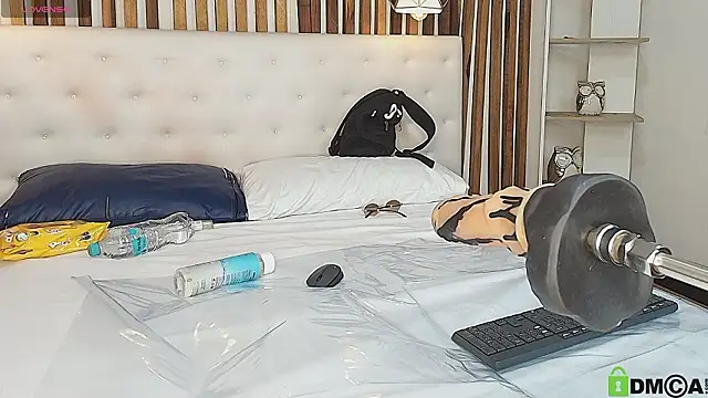 valerie lya online show from March 16, 8:44 pm