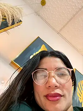 valerie lya online show from November 12, 7:51 pm