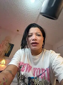 valerie lya online show from May 10, 1:14 pm
