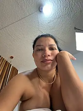 valerie lya online show from March 7, 8:25 pm