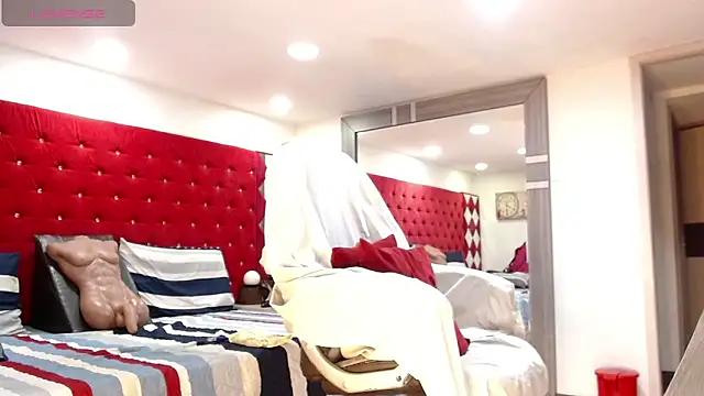 TamyJhonson online show from April 9, 12:55 pm