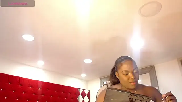 TamyJhonson online show from October 31, 12:46 pm