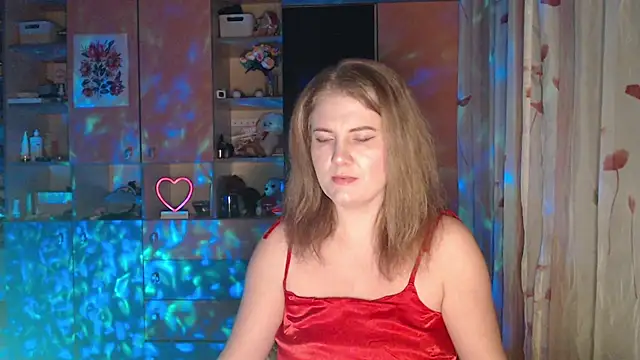 LizaCakes online show from March 12, 3:18 pm