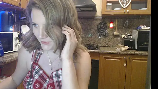 LizaCakes online show from December 30, 3:56 pm