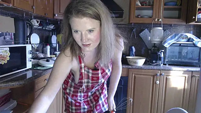 LizaCakes online show from March 18, 2:17 pm