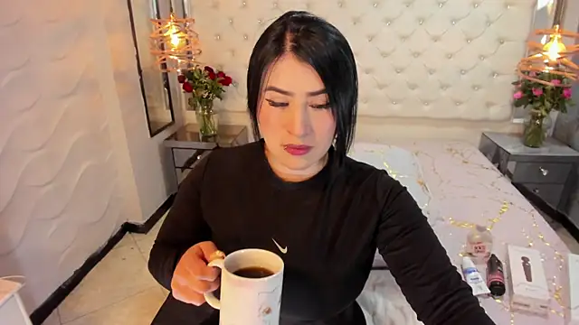 Snapshot of Nara_belen chatting on February 20, 3:23 am Nara belen online show from February 20, 3:23 am