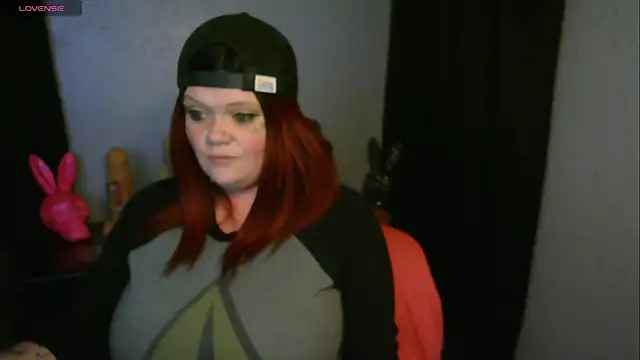 HoneyChambers online show from November 15, 11:09 pm