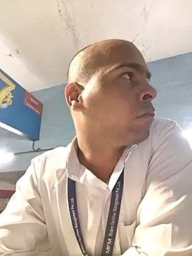 Vickyrajput009 online show from February 12, 3:06 am