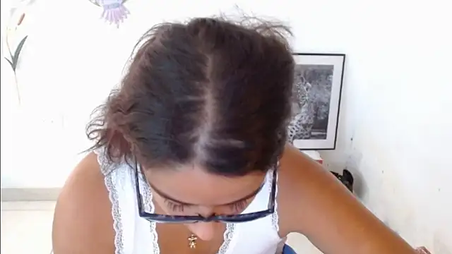 keyklin1 online show from April 18, 1:24 pm