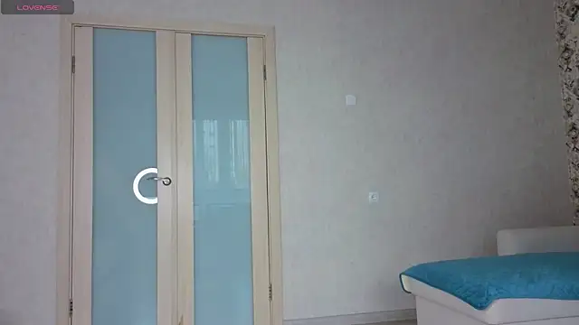 Snapshot of sweeetgirls2021 chatting on September 15, 2:34 am sweeetgirls2021 online show from September 15, 2:34 am